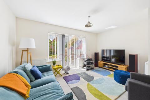 3 bedroom detached house for sale, Sapphire Crescent, Colchester CO4