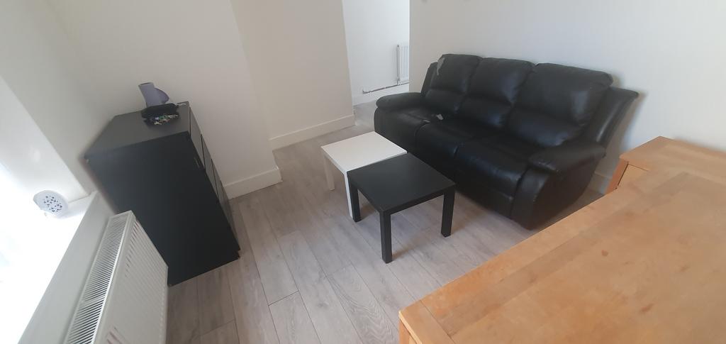 House in Cardiff, Adamsdown - View 3