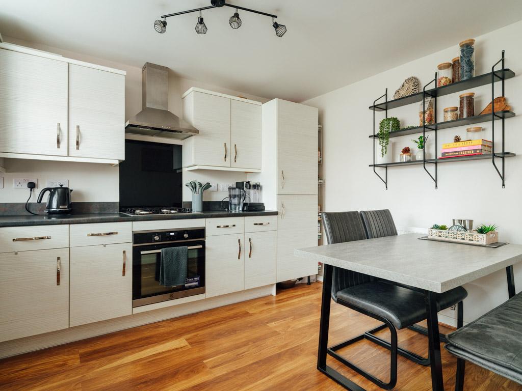 Kitchen / Breakfast Room