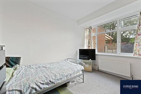undefined, Lee Road, Perivale, Middlesex, UB6