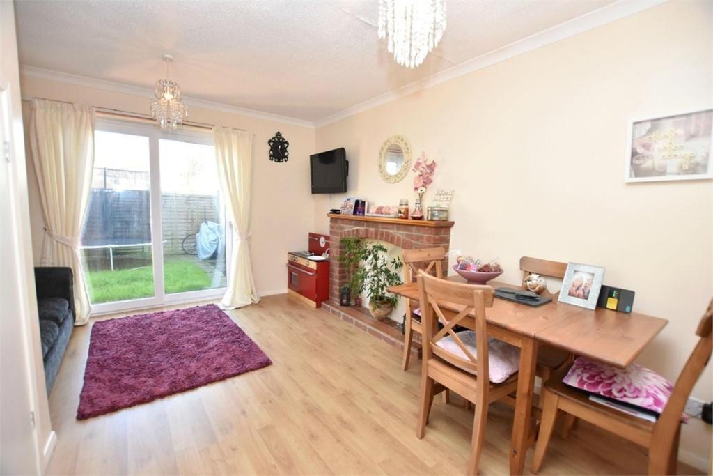 11 Priston Close - L