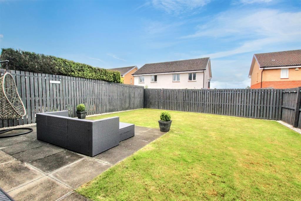 17- Rear Garden.jpg