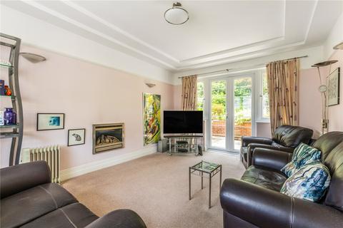 13 De Redvers Road, Poole, BH14 8TS