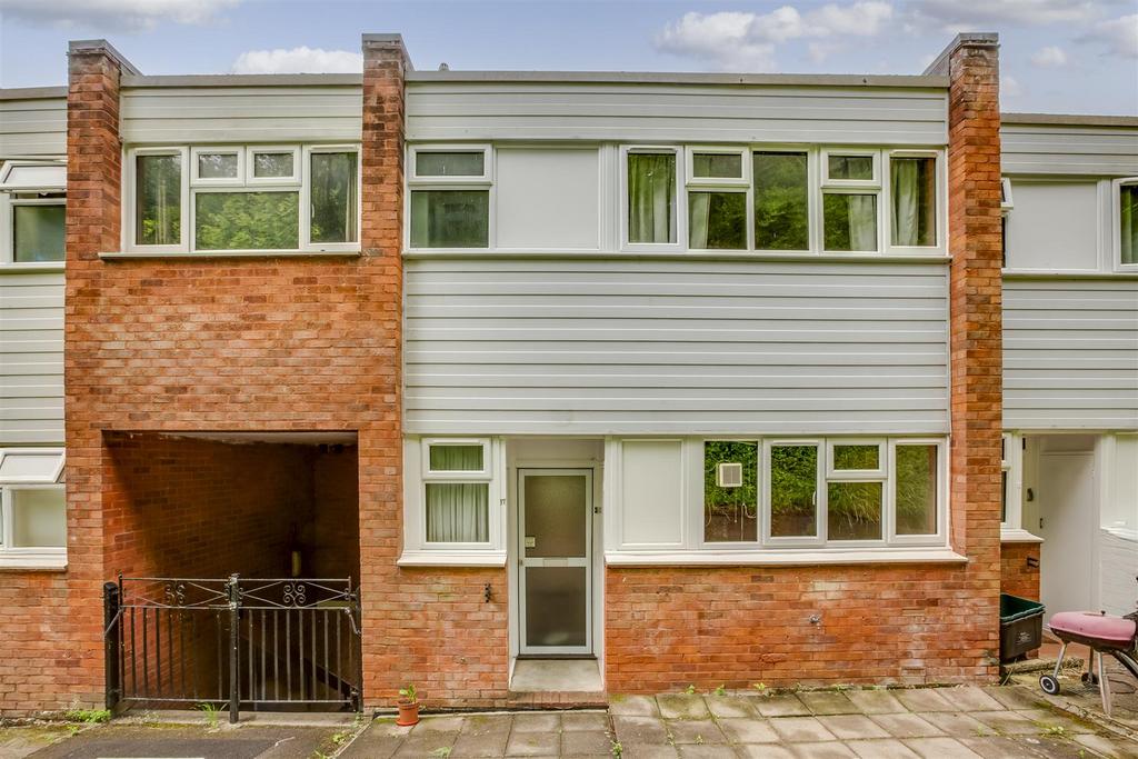 17 Hunters Hill, HP13 7 EW-15.jpg