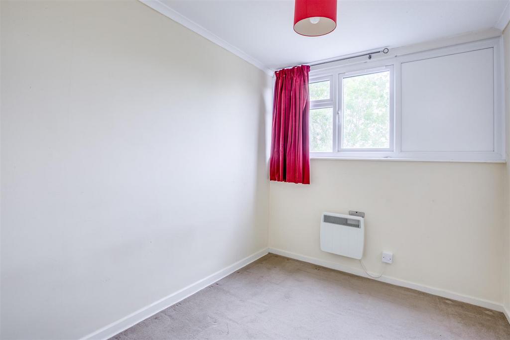17 Hunters Hill, HP13 7 EW-1.jpg