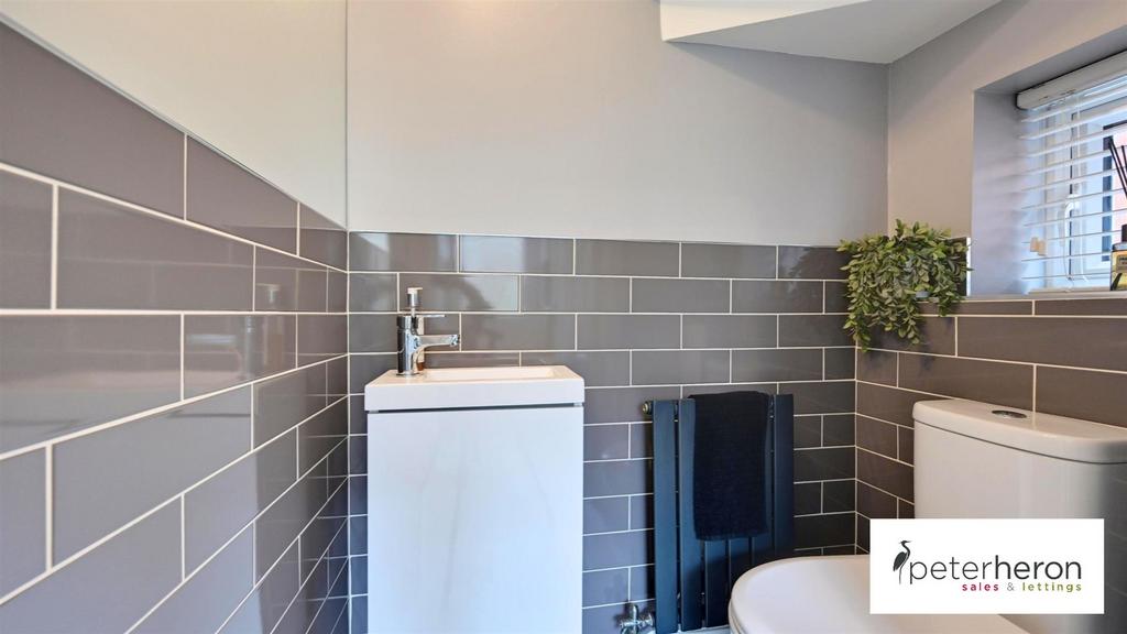 Cloakroom/WC