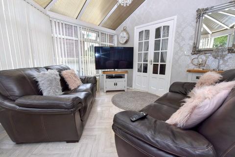 23 Cockshott Drive, Leeds, LS12 2RL