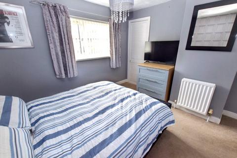 23 Cockshott Drive, Leeds, LS12 2RL