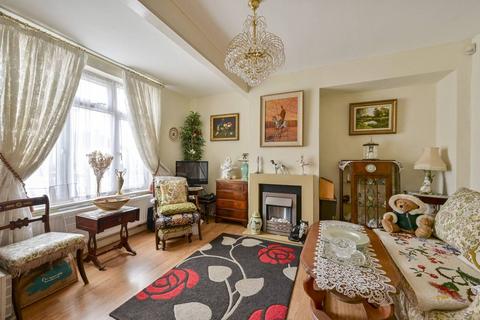 undefined, Central Road, Morden, SM4