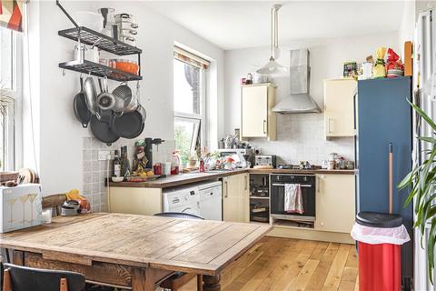 11c High Hill Ferry, London, E5 9HG