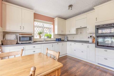 3 bedroom detached house for sale, Chequers Orchard, Iver SL0