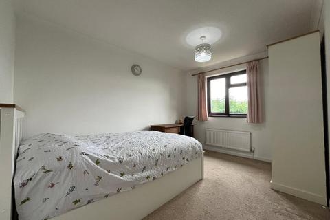 3 Bracken Hill, Chatham, ME5 9QQ