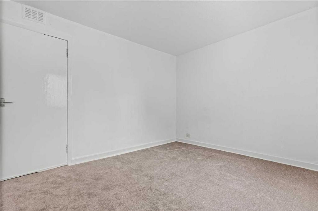 Bedroom One (2)
