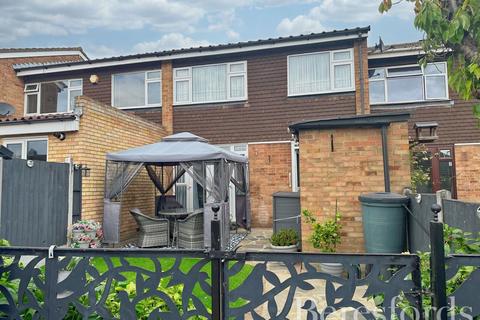 39 Ongar Way, Rainham, RM13 7YJ