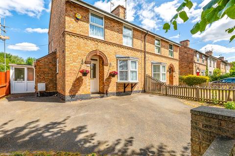 3 bedroom semi-detached house for sale, Knighton Lane East, Leicester