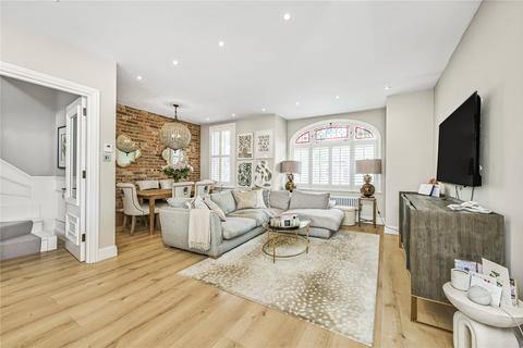 256 Wandsworth Bridge Road, London, SW6 2UD