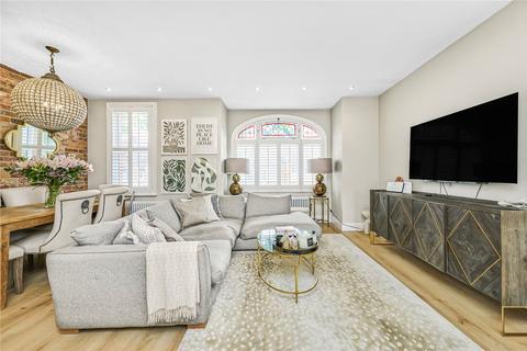 256 Wandsworth Bridge Road, London, SW6 2UD
