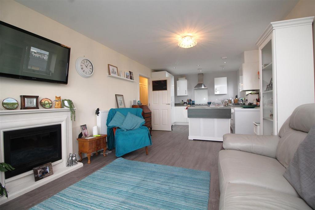 Living room 12.JPG