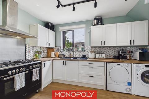 14 Bryn Dedwydd, Bodelwyddan, Rhyl, LL18 5TR