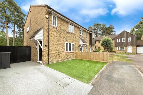16 Axbridge, Bracknell, RG12 0XB