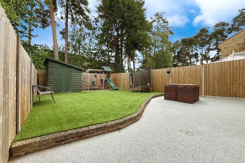 16 Axbridge, Bracknell, RG12 0XB