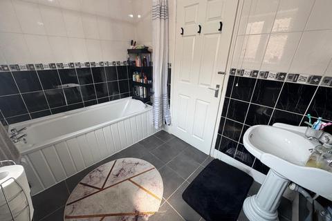 19 Beaconsfield Terrace, Northampton, NN1 3ES