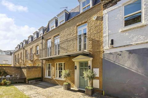undefined, Walham Yard, London