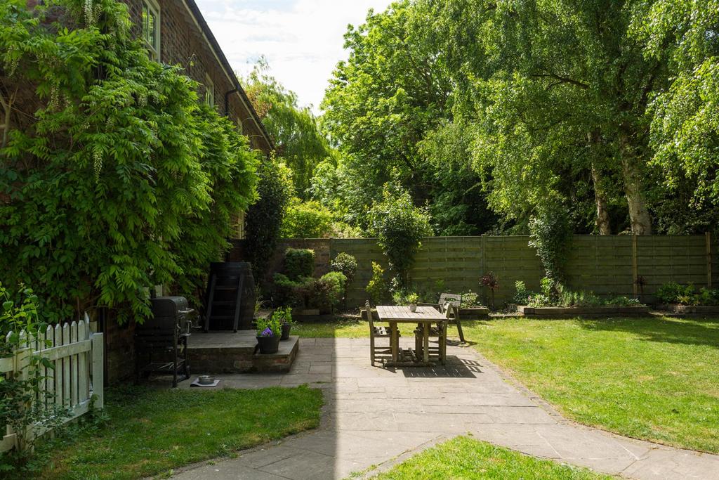 Garden Terrace