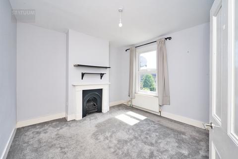 2 bedroom flat to rent, Grove Green Road, Leyton, Waltham Forest, London, E11