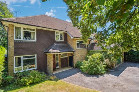 Edgehill Chiltern Hill, Chalfont St Peter, Gerrards Cross, SL9 9TU
