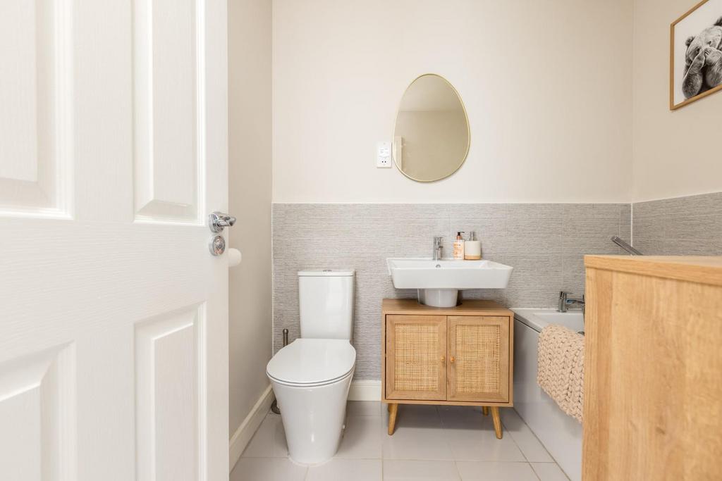 4 Maple Street, BS14-7.jpg