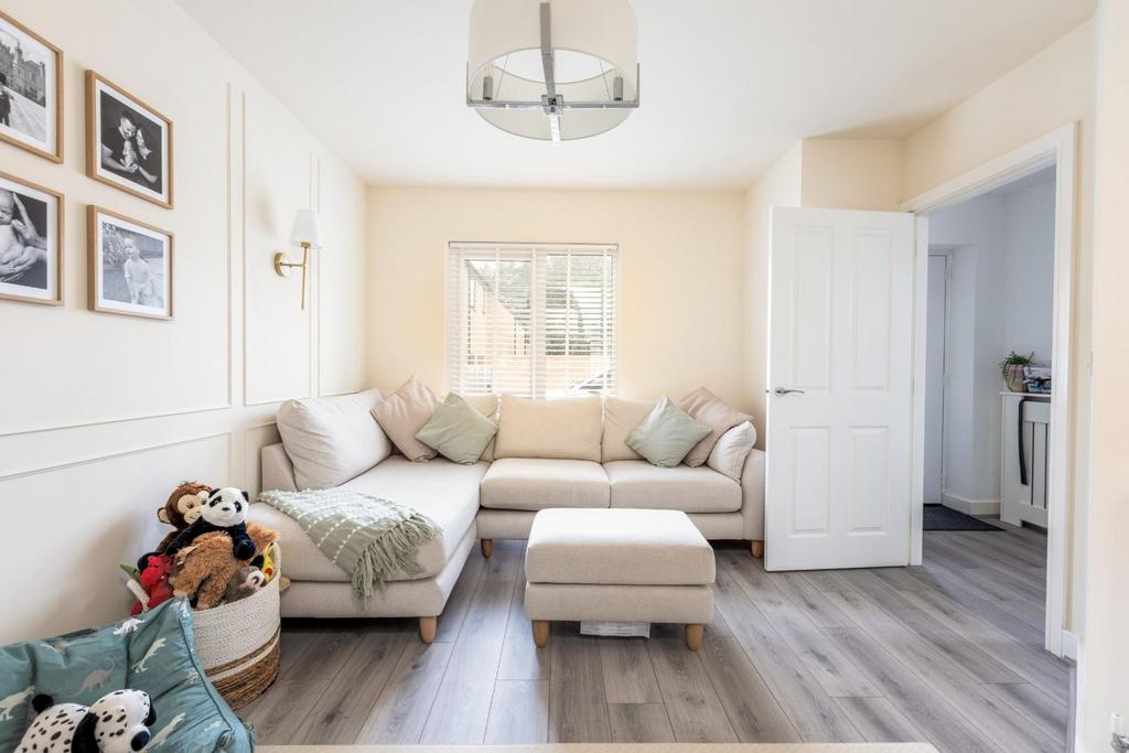 4 Maple Street, BS14-16.jpg