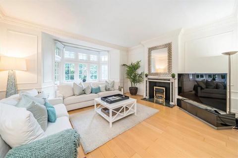 4 bedroom flat to rent, Knightsbridge, London SW1X