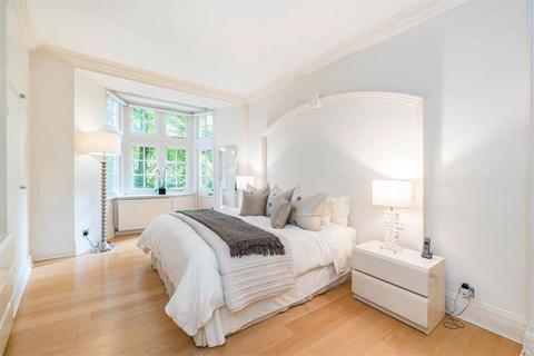 4 bedroom flat to rent, Knightsbridge, London SW1X