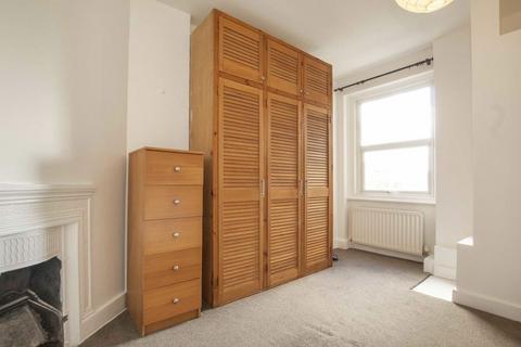 1 bedroom flat to rent, Chiswick Road, London W4