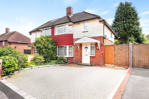 23 Manor Way, Bagshot, GU19 5JZ