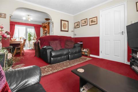 23 Manor Way, Bagshot, GU19 5JZ