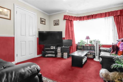 23 Manor Way, Bagshot, GU19 5JZ
