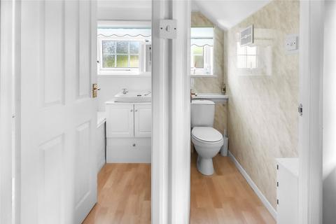 23 Manor Way, Bagshot, GU19 5JZ