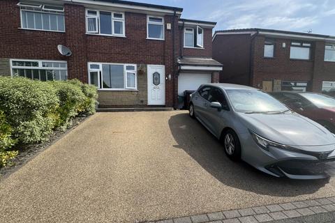 undefined, 3 Hazelwood, Chadderton, Oldham, OL9 9TB