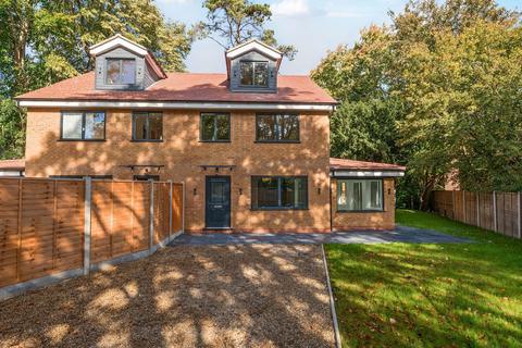 undefined, North Hill Close, Winchester SO22