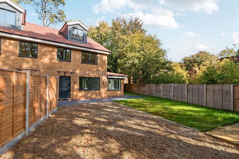 undefined, North Hill Close, Winchester SO22