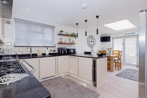 4 bedroom chalet for sale, Eley Drive, Rottingdean, Brighton