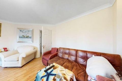 13 Chilcott Close, Wembley, HA0 3FF