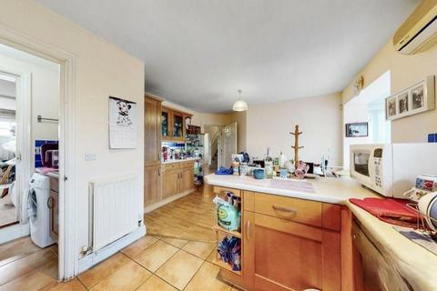 13 Chilcott Close, Wembley, HA0 3FF