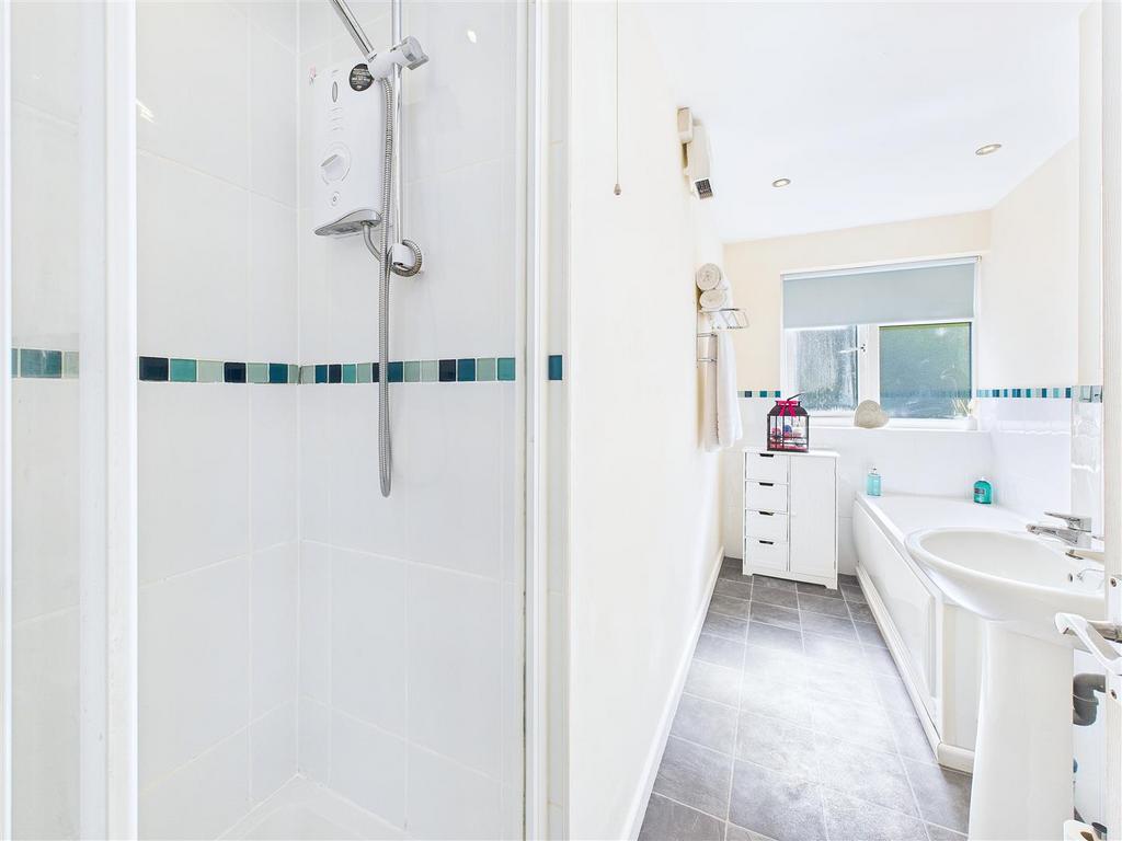 CAM04366 G0-PR0100-STILL006.jpg