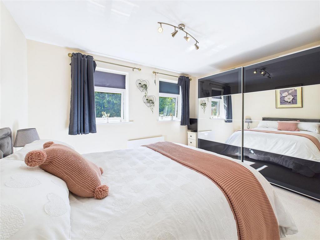 CAM04366 G0-PR0100-STILL002.jpg