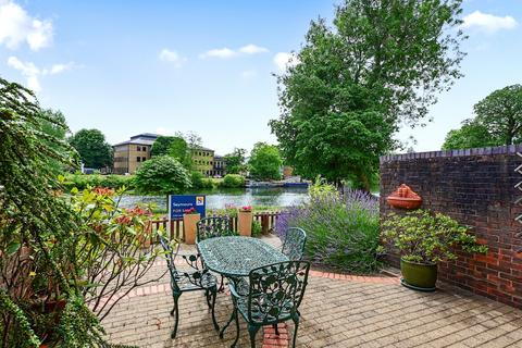 undefined, Island Close, Surrey TW18
