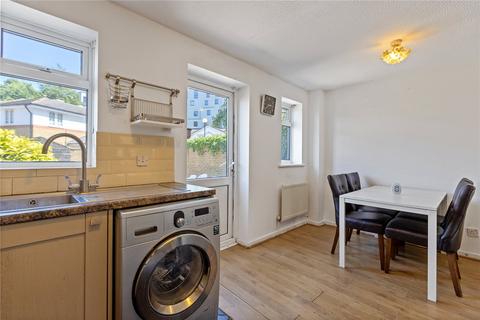 8 Culloden Close, London, SE16 3JH