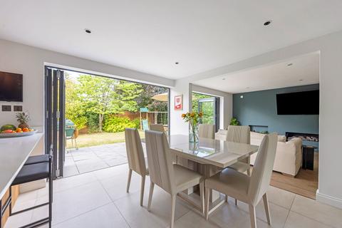 1 The Spinney, Cheltenham, GL52 3JX